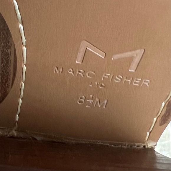 MARC FISHER LTD GADRI LEATHER HEELED BOOTIE IN GRAY NWOT WOMEN'S SIZE 8.5 - Picture 13 of 13